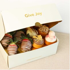 Father's Day Donut and Strawberry Box